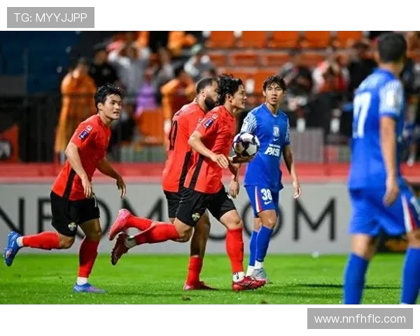 郑暻镐针对球员表现批评后成功换人逆转上海申花